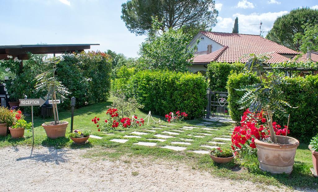 בית הארחה סטורניה 	Poggio Degli Olivi מראה חיצוני תמונה